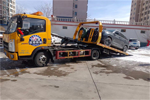 古塔救援拖车费用怎么算